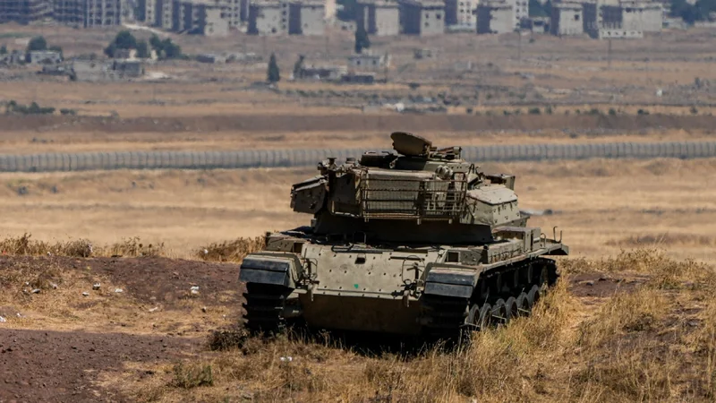 Blast on security forces’ bus near Damascus causes injuries
