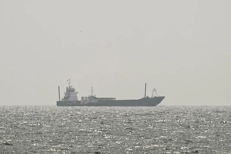 Iran aims to ban U.S. and Israeli ships from Strait of Hormuz and charge others a toll
