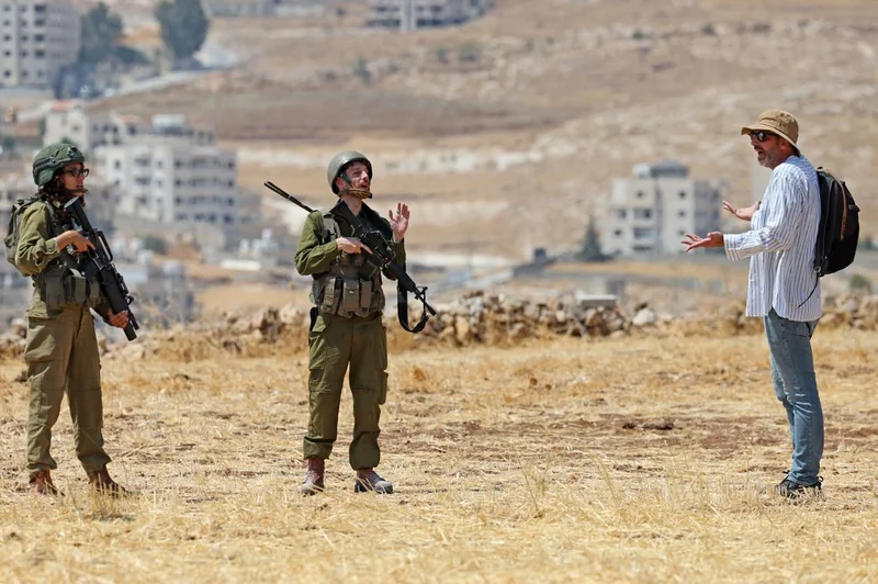 Several Palestinians injured as settlers continue attacks in West Bank