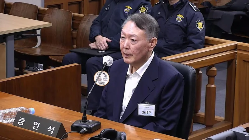 Special counsel seeks $7,150 fine for ex-President Yoon over perjury