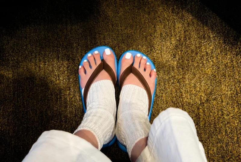 'Fashion disaster' flip-flops with socks become new summer trend among young Koreans