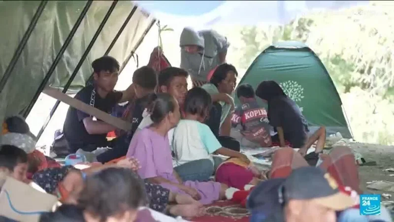 Indonesia earthquake leaves thousands homeless as rescue efforts continue
