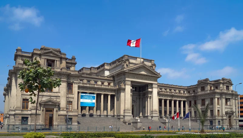 Peru’s Government Rules Out Pardons for Toledo and Castillo