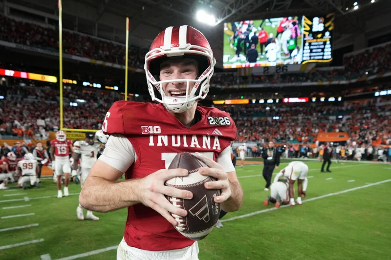 Ready for college football? Get warmed up with this quiz