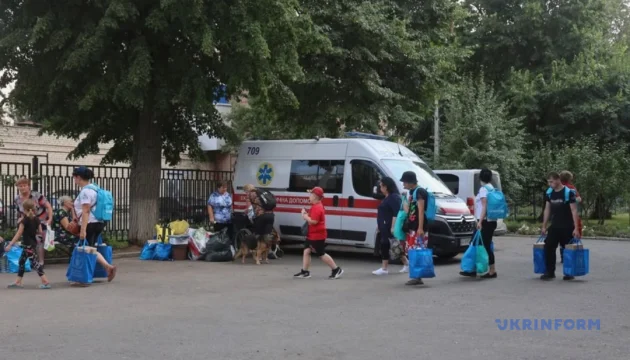 Families with children ordered to evacuate from 16 more settlements in Dnipropetrovsk region