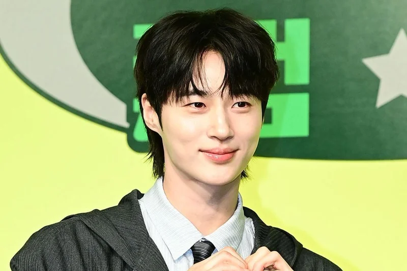 Another heartwarming story emerges about Byeon Woo-seok's generosity