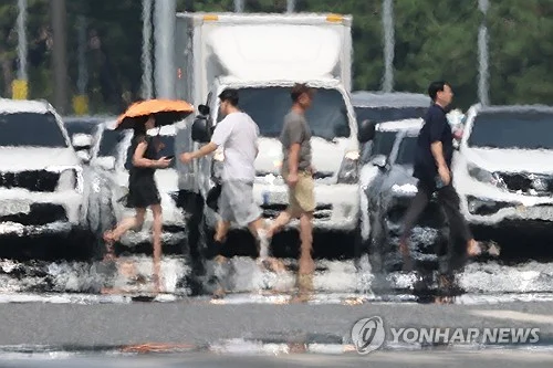 43 pct of greater Seoul area placed under serious heat wave warnings