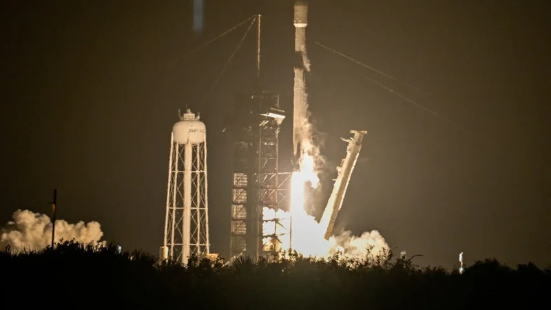 Piece of SpaceX rocket to crash into moon at high speed