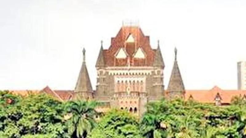 Bombay High Court seeks response from State, Bar Council on stipend for junior advocates