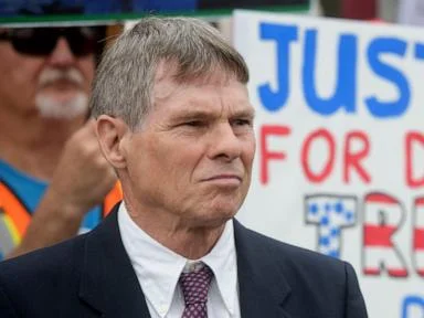DOJ seeks to keep door open to re-charge David Hearn in Reflecting Pool case