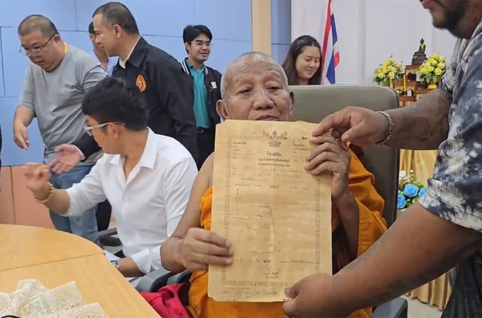 Khon Kaen temple land battle heats up