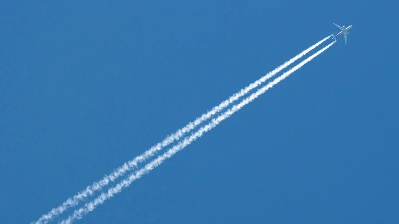 Google is trying to solve contrails with AI