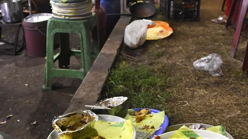 Streetside food stall shut at Vyttila in Kochi