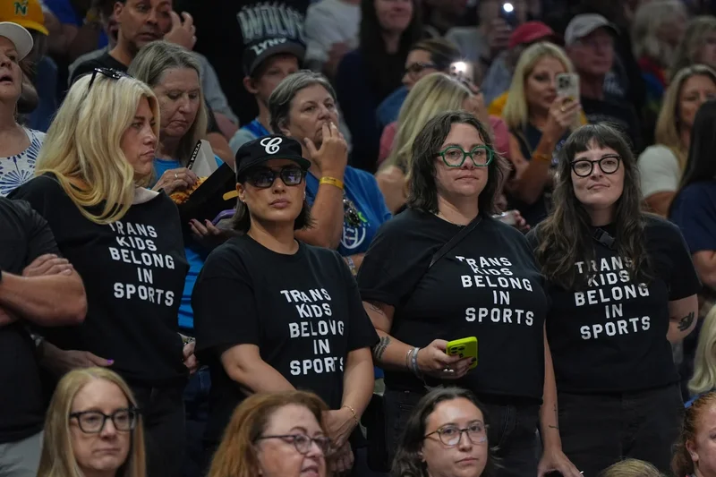 Rallies surround Fever-Lynx game after Sophie Cunningham's stance on transgender athletes