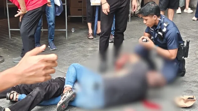 Man with knife in Clementi disarmed by member of public, taken to hospital with self-inflicted wounds