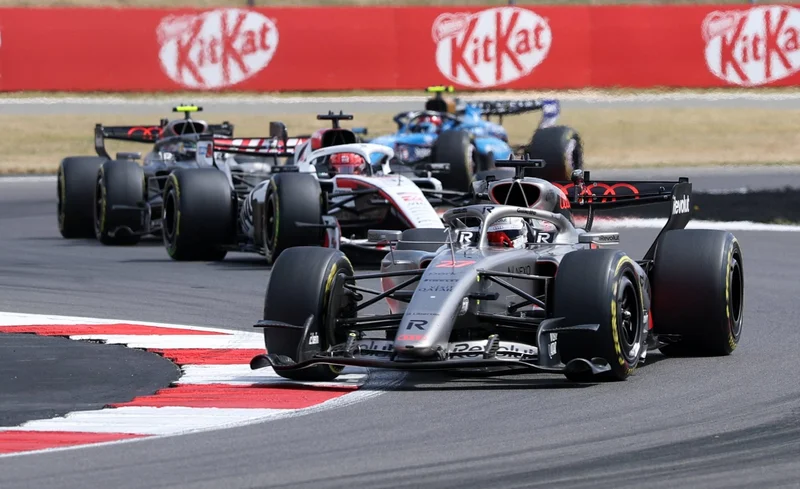 Formula One CEO says to expect more sprint races in 2027