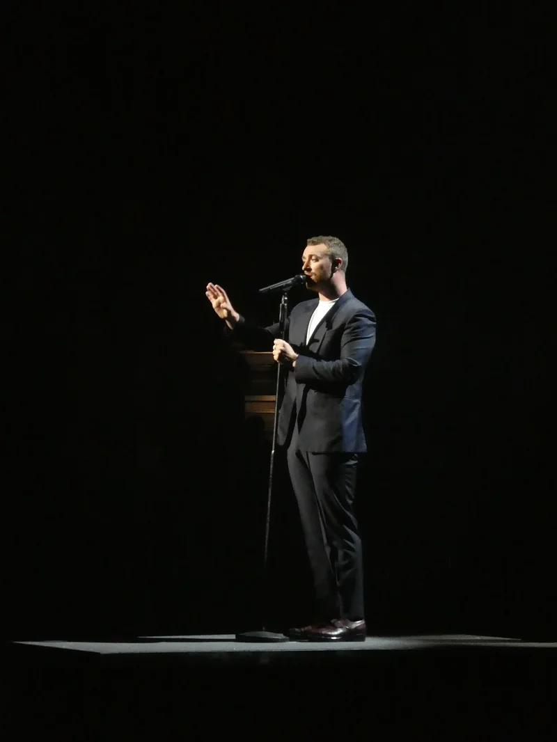 Sam Smith Brings the ‘To Be Free’ Tour to Guadalajara’s Auditorio Telmex