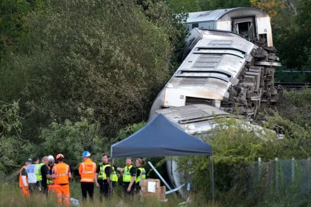 England train derails, leaving 2 seriously injured