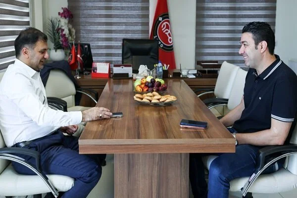 Tractor appoint Javad Nekounam as new head coach