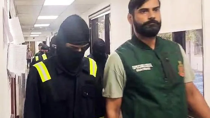Delhi Police arrest eight for planning attacks in Delhi, Mumbai