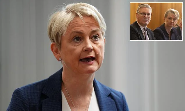 Yvette Cooper launches vicious attack on Keir Starmer as PM and admits Labour 'hasn't done government very well'