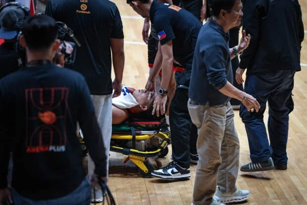 PBA: Titan Ultra rookie Bryan Sajonia goes down with knee injury