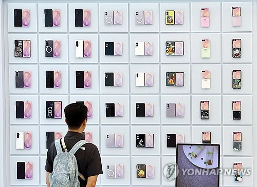 Galaxy Z series logs 1.44 mln preorders in S. Korea, highest on record