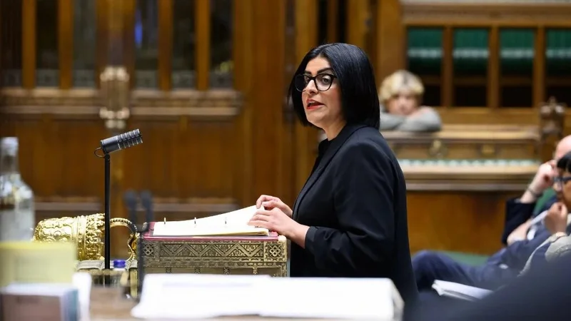 UK: Dozens of MPs urge Shabana Mahmood not to block evacuation from Gaza