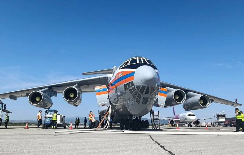 Russian Emergencies Ministry firefighting plane suppresses major wildfires in Serbia