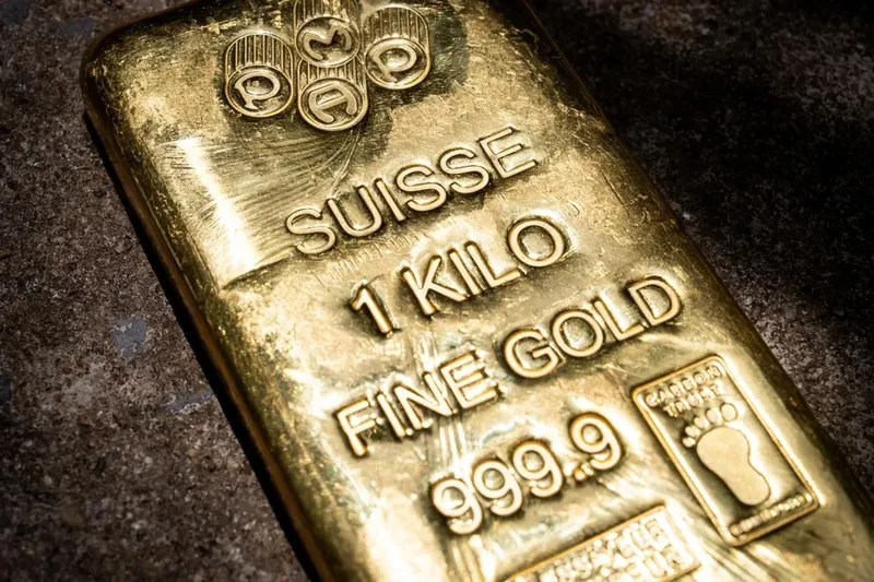 Gold Reaches Highest Price In Three Months As Dollar Weakens