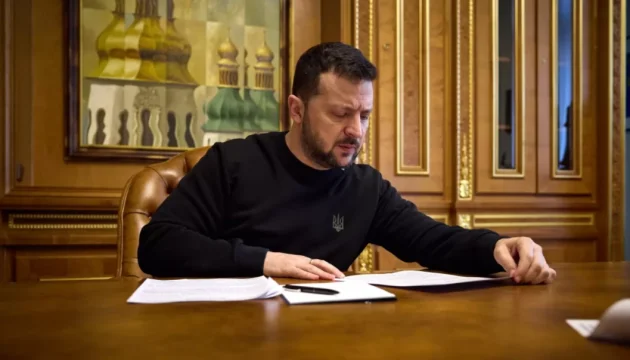 Zelensky awards “For Courage and Bravery” distinction to three more brigades of AFU, NG, and SBGS