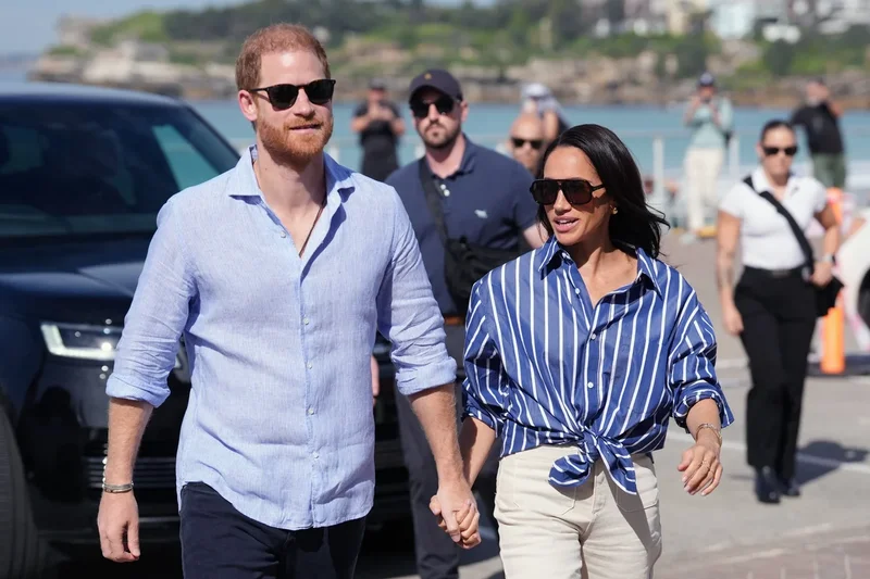 Bulletin AM briefing: Harry and Meghan to move back to UK and thousands to learn GCSE results