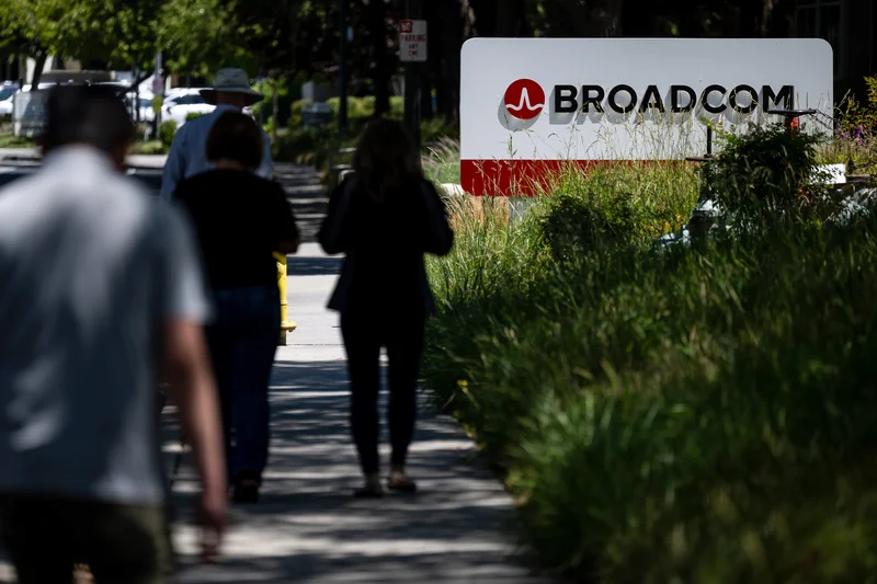 Broadcom is primed for a big gain. How to trade it while protecting against risk