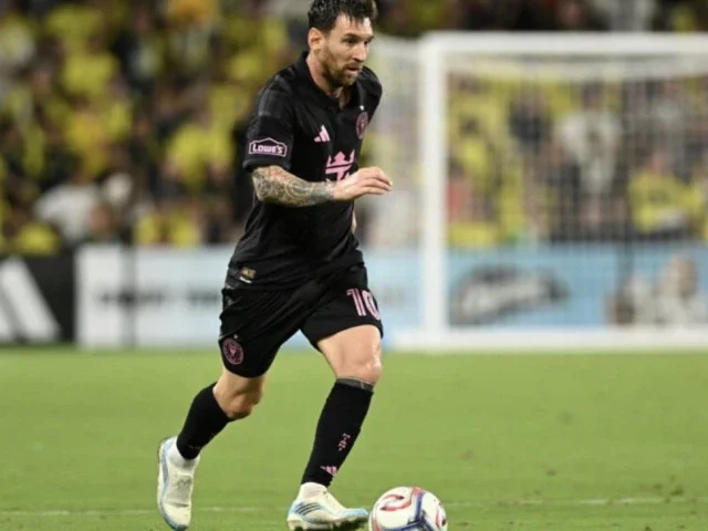 Messi scores first goal since father's death in Miami draw