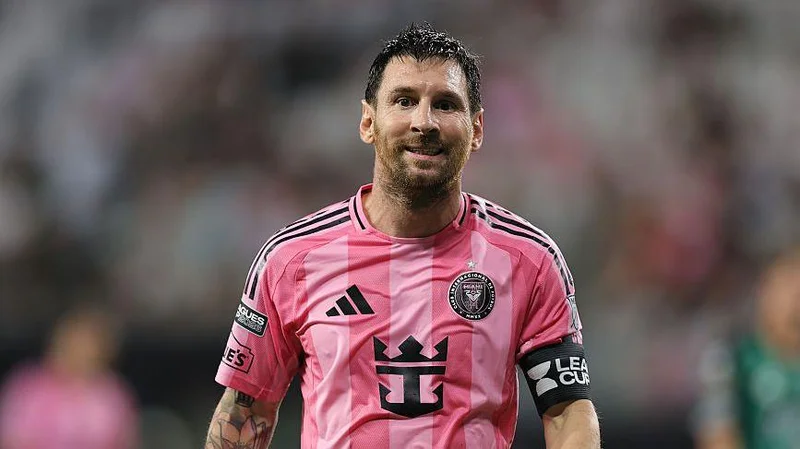 Messi plays first football game after father’s death
