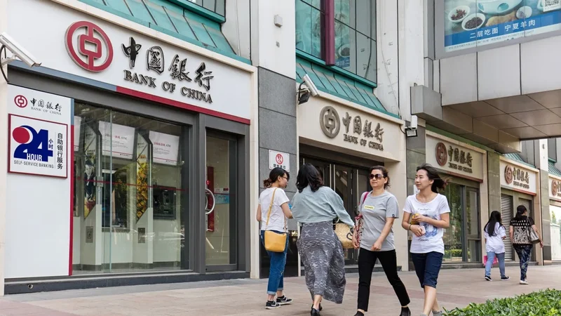 Chinese banks embrace cheaper short-term loan rates despite margin risks