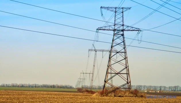 Energy workers restore power to 128,000 consumers in Odesa region after Russian attack