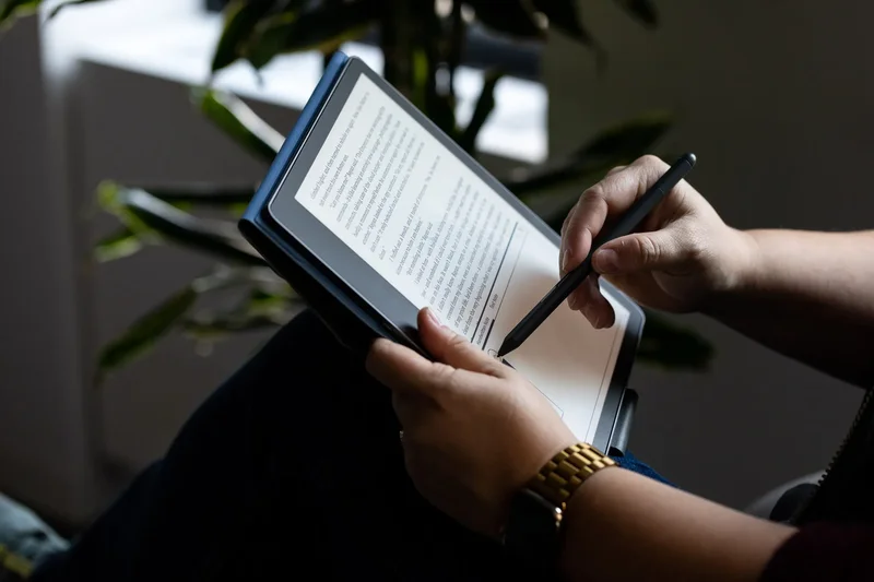 The first-gen Kindle Scribe is a big e-reader and digital notebook that’s $150 refurbished