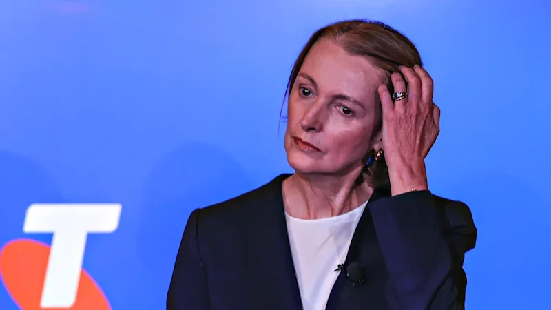 Telstra boss rakes in $6.8m in year of 1200 job cuts, but Triple Zero outage costs her