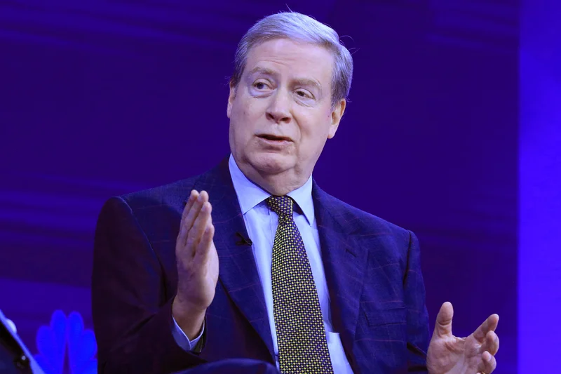 Stanley Druckenmiller loaded up on Amazon and chip stocks before July rout
