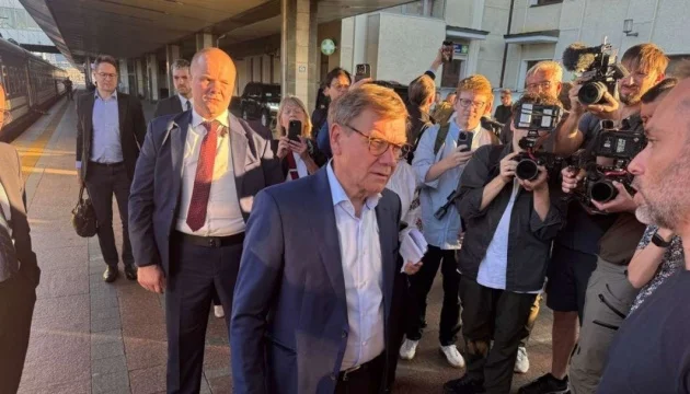 German Foreign Minister arrives in Kyiv