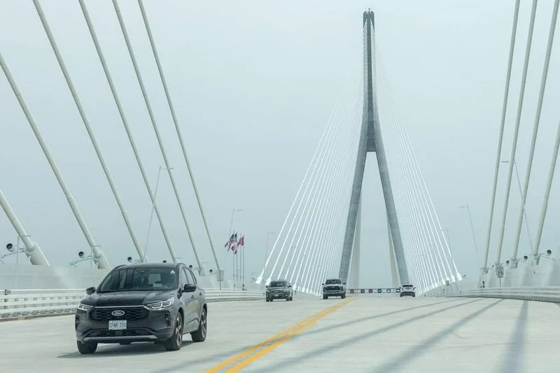 More than 41K crossed Gordie Howe bridge into Canada in first 5 days: StatCan