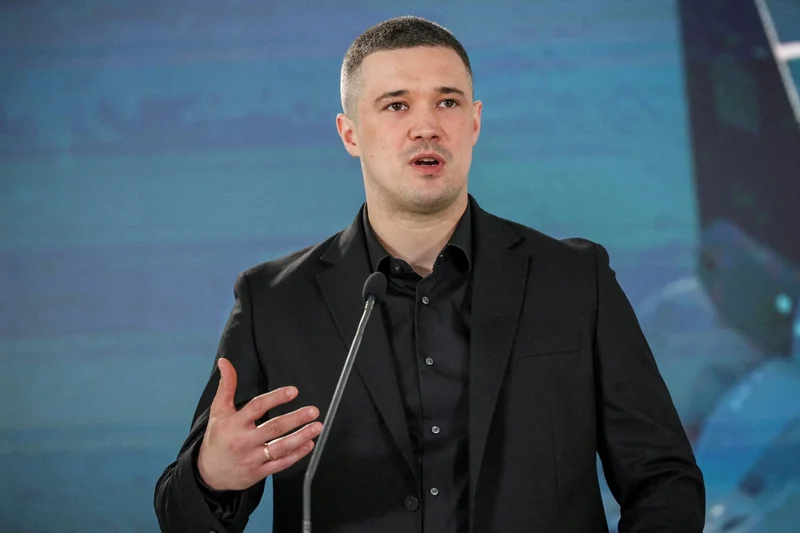 Ousted Ukrainian defense chief's gamble against Zelenskyy backfires