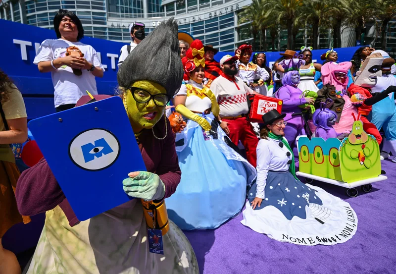 When 100,000 adults dress up as Disney princesses: D23 pumps millions into Southern California