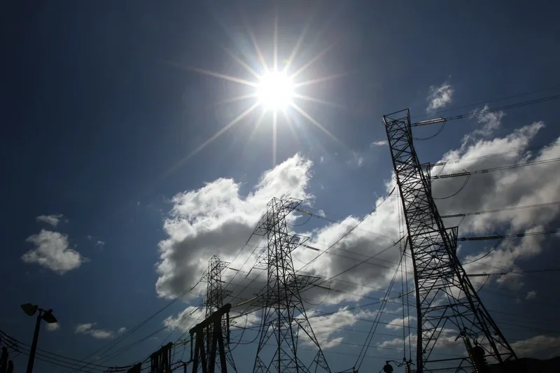 Solar eclipse prompts plea from electricity grid for back-up power