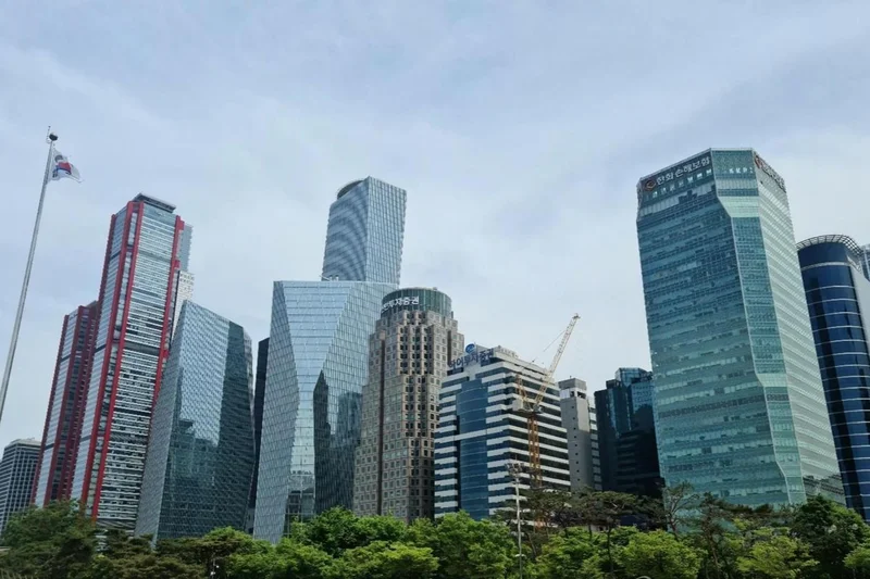 [REPORTER'S NOTEBOOK] Korea's stock market is missing 'long money'