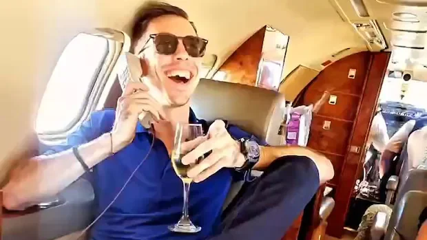 How a former flight attendant posing as a pilot got free flights for years — and finally got caught