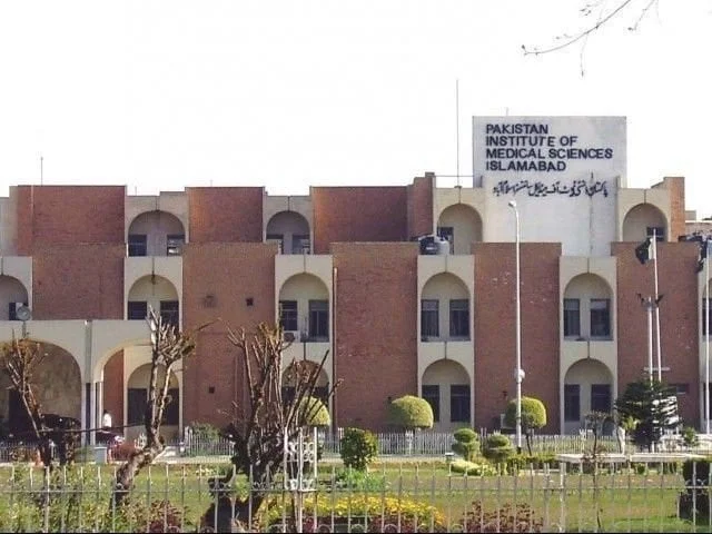 Two specialists from Shifa International Hospital participated in Imran's eye assessment: PIMS