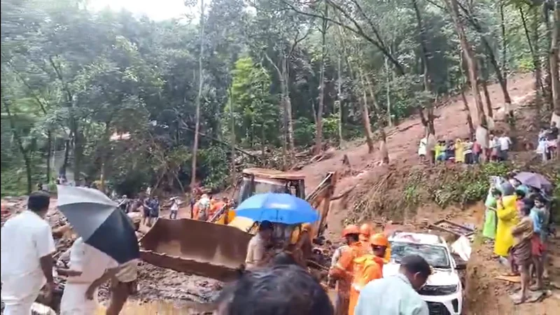 Torrential rain unleashes landslips, floods across Kottayam, Pathanamthitta