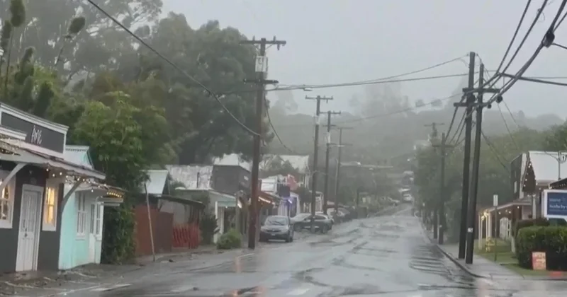 Hawaii governor calls state of emergency as hurricane Lala expected to pummel Big Island